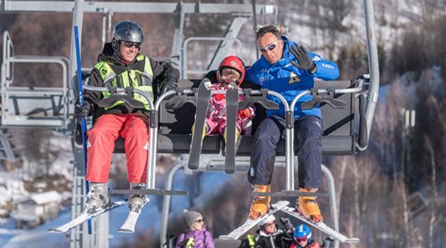 Ski lessons for the disabled